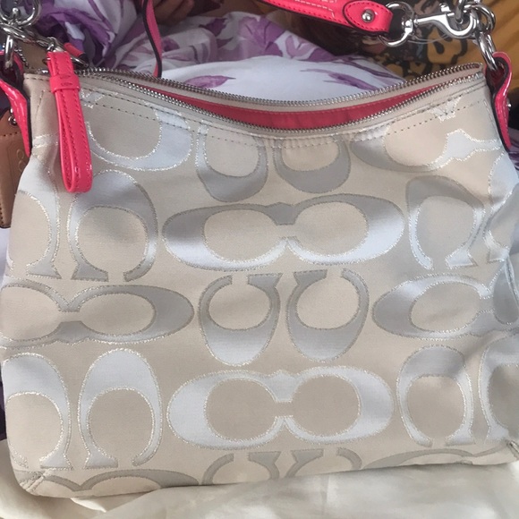 Never worn* COACH crossbody messenger. - Picture 2 of 5